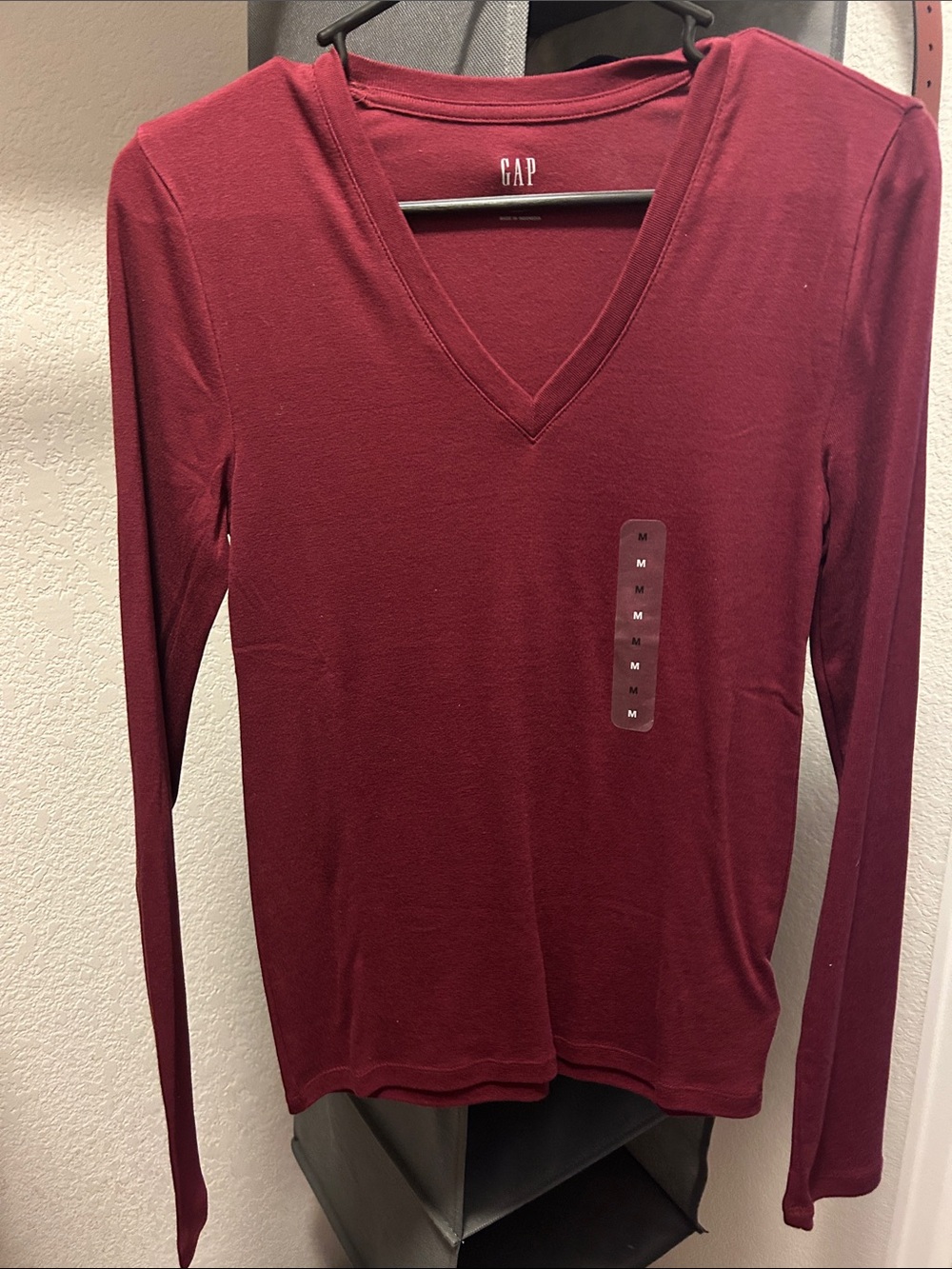 GAP Long Sleeve V-Neck Top - Wine